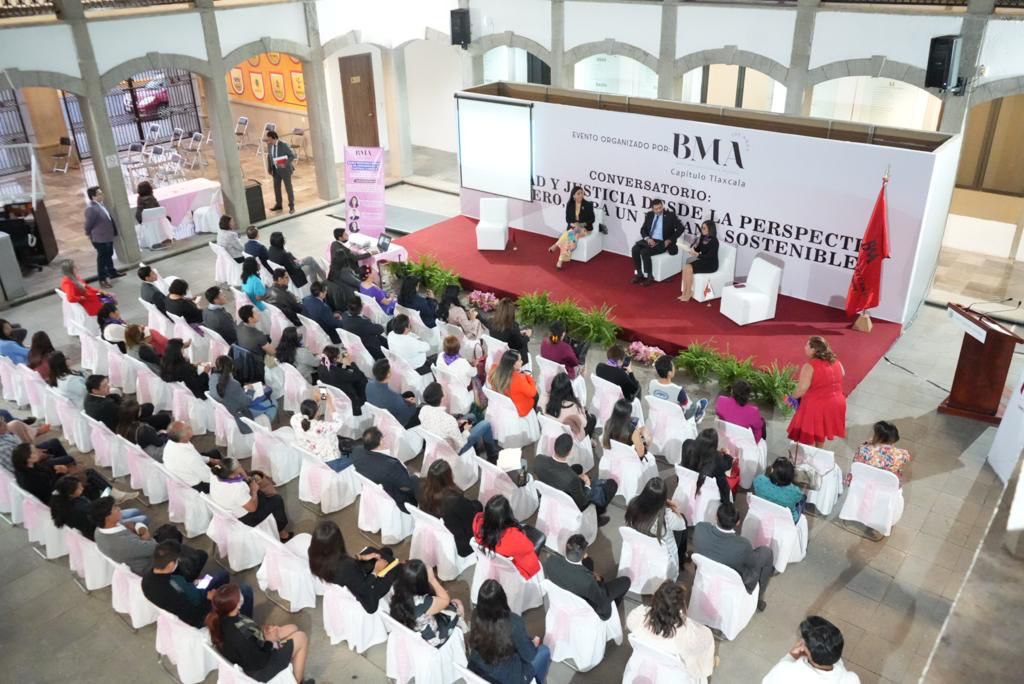 Celebran conversatorio sobre igualdad y justicia desde la perspectiva de género en el Congreso del Estado